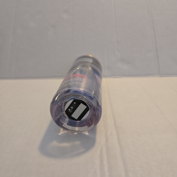 Victoria's Secret Beach Bloom Discontinued Body Mist - Picture 4 of 5